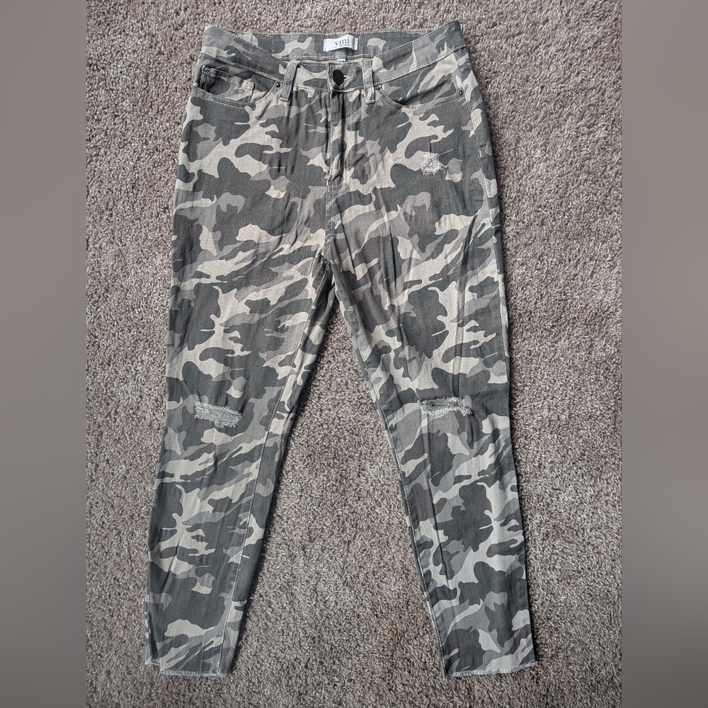 YMI Camouflage Distressed Skinny Stretch Jeans Size 11